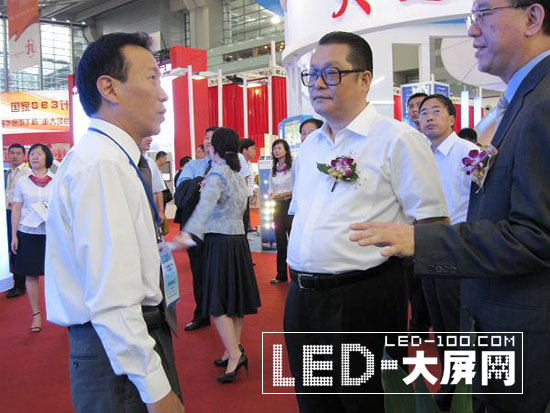 雷曼光電參加第六屆半導體照明展暨論壇
