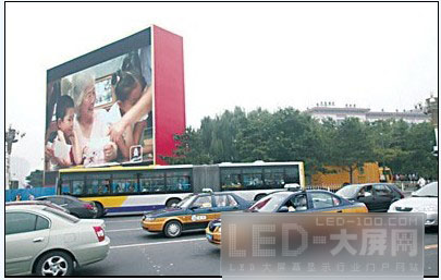<a href=http://m.qcrkj88.com/company/dianzi.htm target=_blank>LED@ʾ</a>lнO