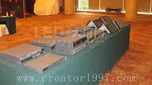 絢彩視界,動感旋律 CREATOR快捷引領時代潮流<br>——視界因你更寬廣• CREATOR <a href=http://m.qcrkj88.com target=_blank>led顯示屏</a>發布暨AV新品系列推介會之成都站