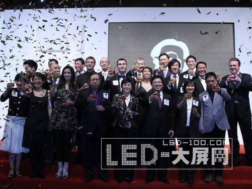 兆光<a href=http://m.qcrkj88.com/company/1.htm target=_blank><a href=http://m.qcrkj88.com target=_blank>LED顯示屏</a></a>為香港國(guó)際電影節(jié)添彩