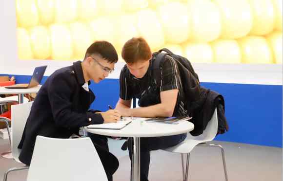 2019LED Chinaȼչ {ҕӍСg@ʾի@Mòʣ